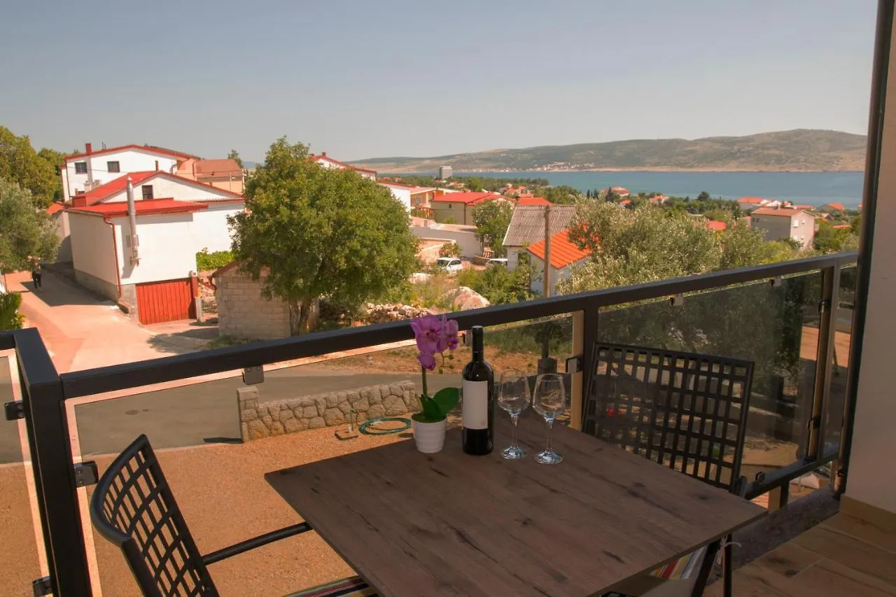 Gasthuis Villa Apartments Filip Starigrad Paklenica