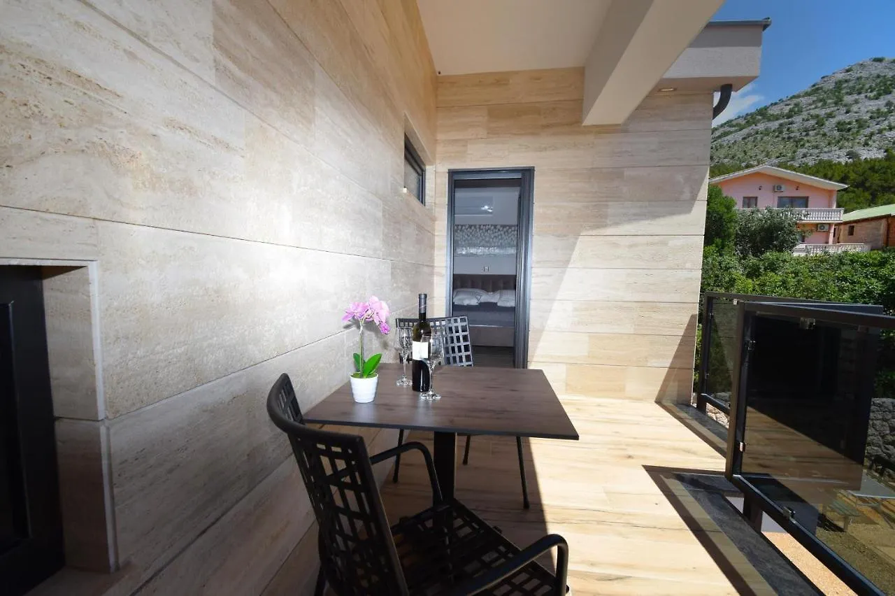 Gasthuis Villa Apartments Filip Starigrad Paklenica