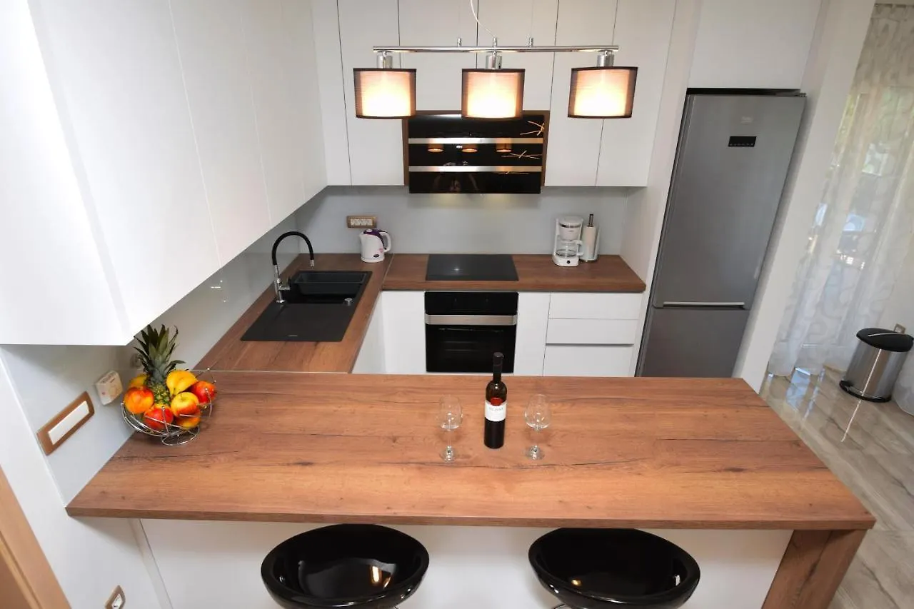 Gasthuis Villa Apartments Filip Starigrad Paklenica