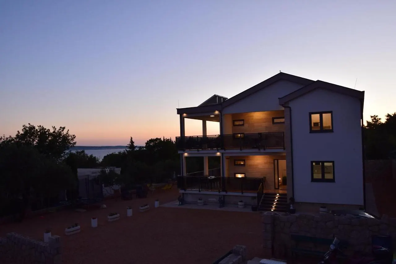 Villa Apartments Filip Starigrad Paklenica 0*,  Kroatië
