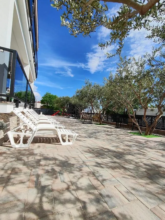 Gasthuis Villa Apartments Filip Starigrad Paklenica